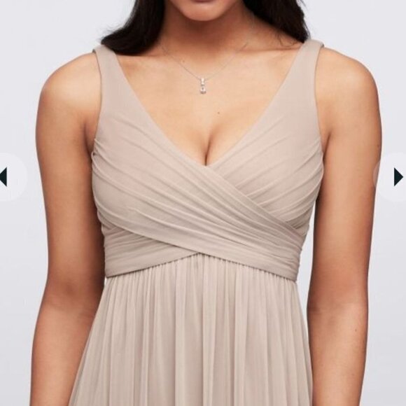 David's Bridal NWT  Style F15933 Guava Long Mesh Dress Cowl Back Detail Size 4 - Picture 5 of 11